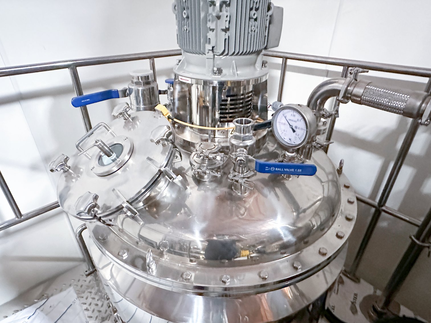 Image for MJK2572 NEW - SV3000 Sky Softgel Encapsulation Machine and Mixing Tanks Suite