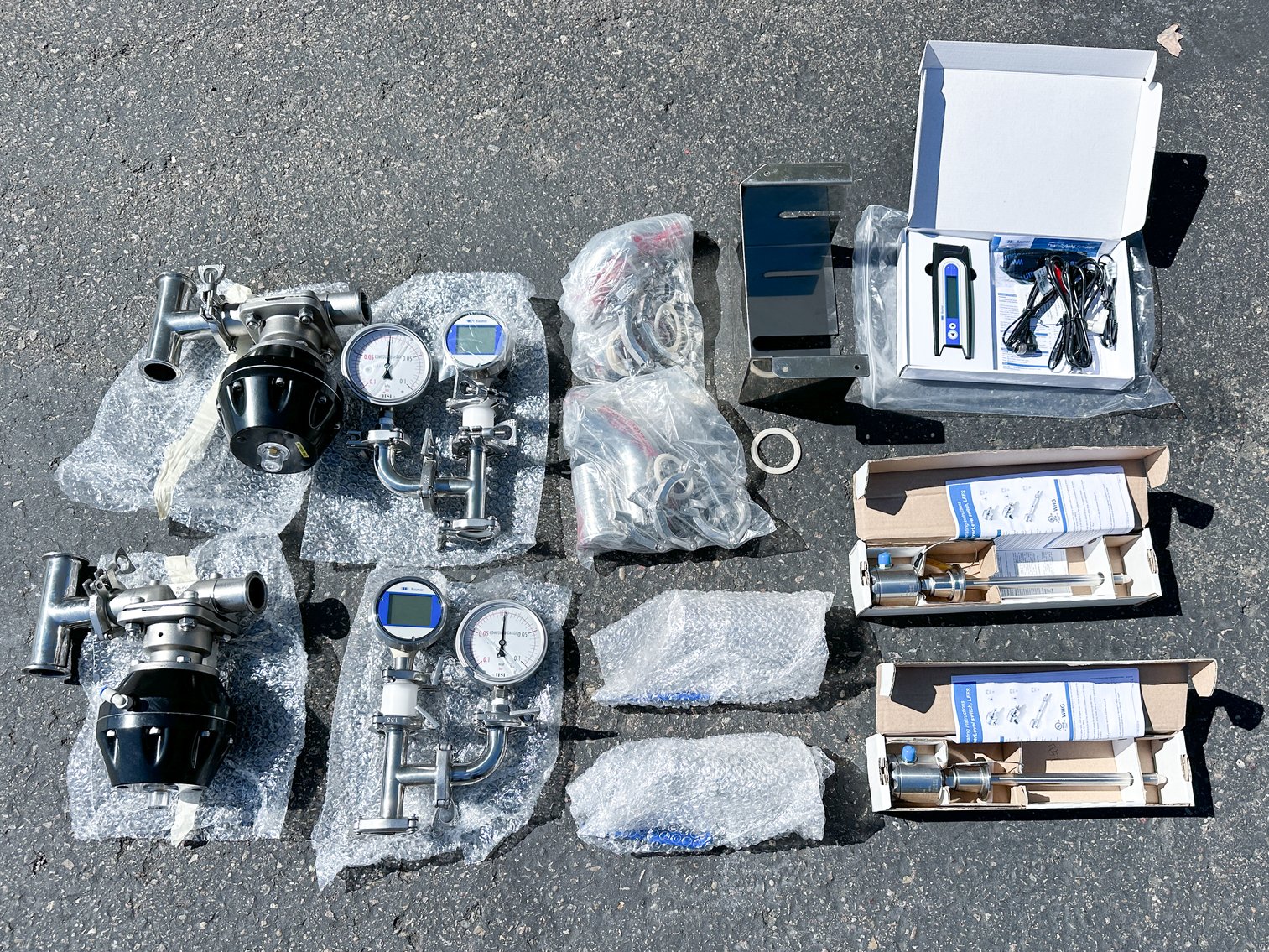 Image for MJK2572 NEW - SV3000 Sky Softgel Encapsulation Machine and Mixing Tanks Suite