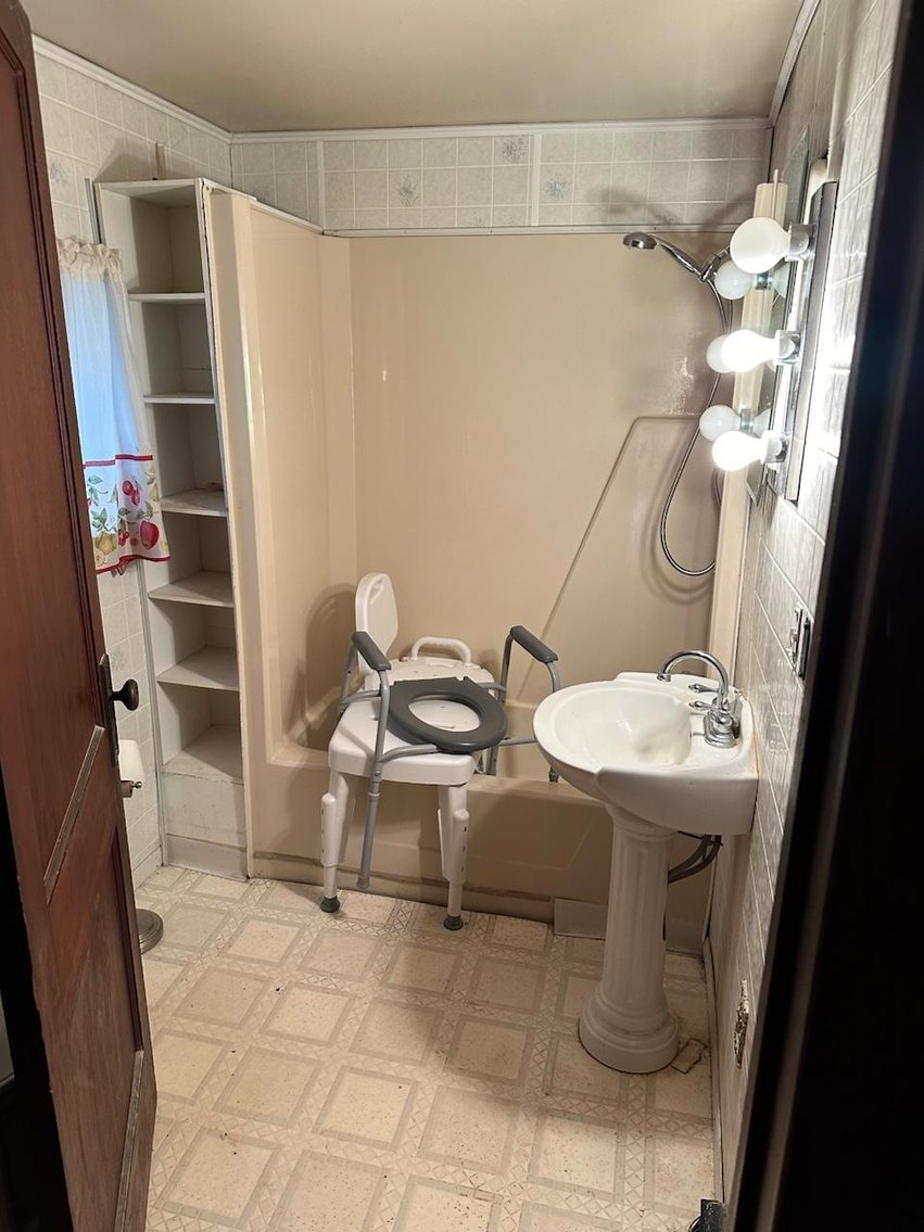 Image for 7 1/2 Vernon St. Middleport, NY 14105