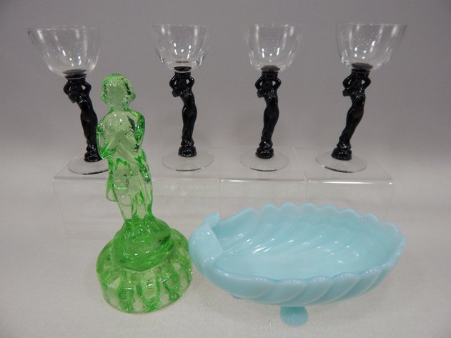 Image for FENTON ART GLASS AUCTION