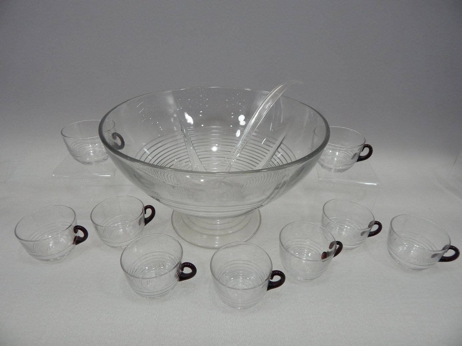 Image for FENTON ART GLASS AUCTION