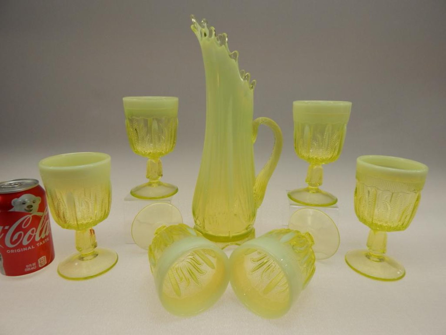 Image for FENTON ART GLASS AUCTION