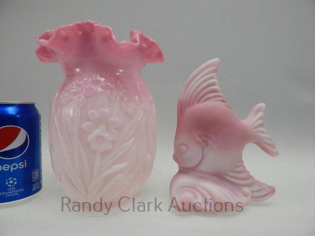 Image for FENTON ART GLASS AUCTION