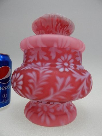 Image for FENTON ART GLASS AUCTION