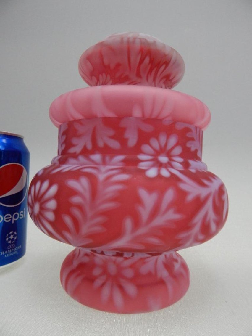 Image for FENTON ART GLASS AUCTION