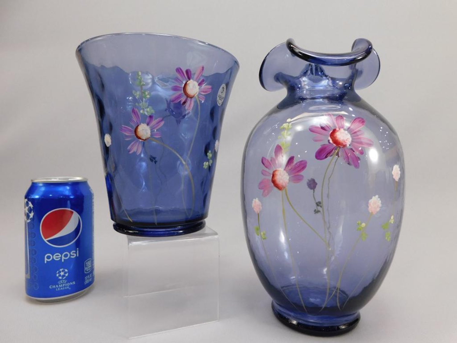 Image for FENTON ART GLASS AUCTION