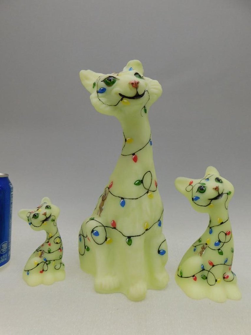 Image for public antique auction