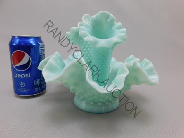 Image for FENTON ART GLASS 2ND ONLINE AUCTION