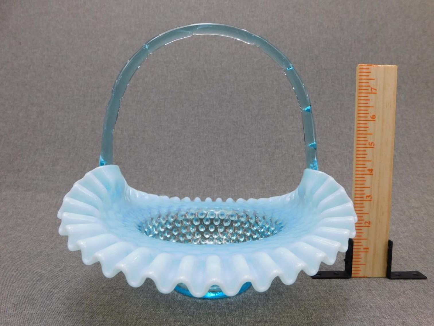 Image for FENTON ART GLASS AUCTION