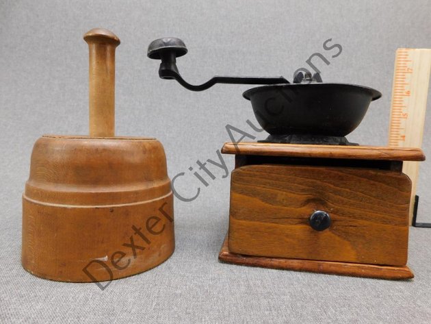 Image for online auction