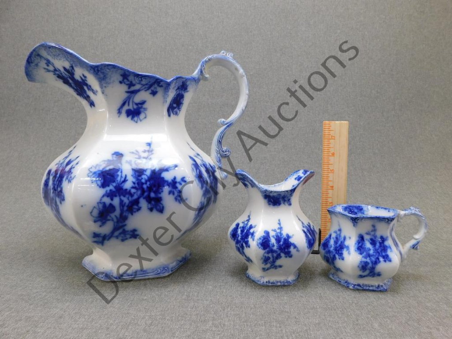 Image for online auction