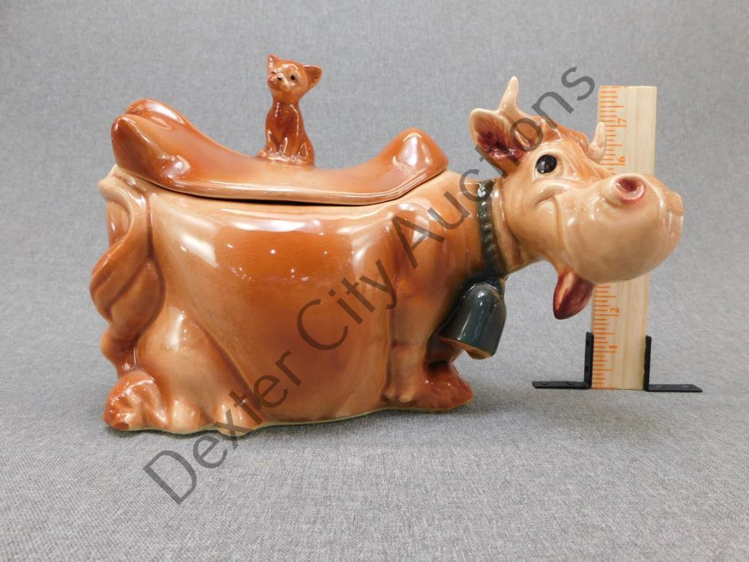 Image for online auction