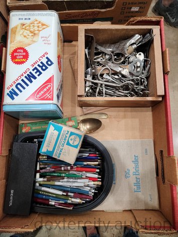 Image for box lot online only