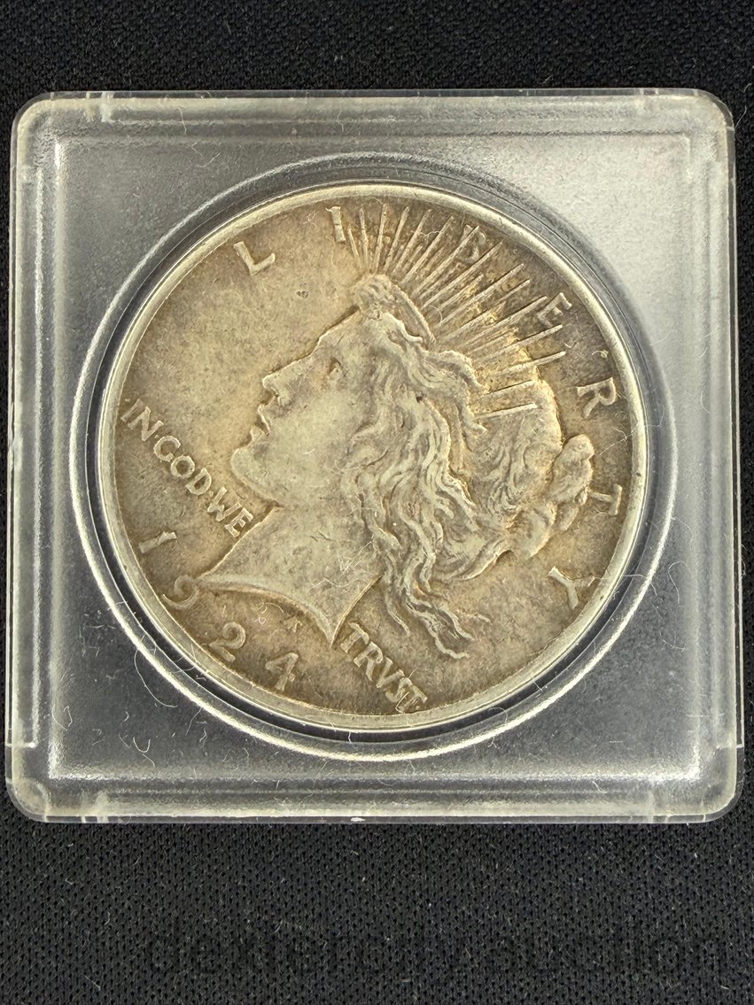 Image for Annual Thanksgiving Auction Antique Day 1