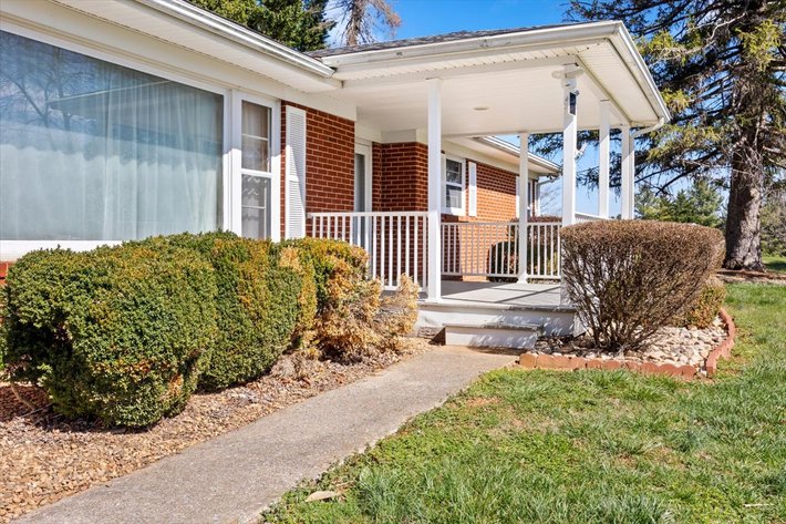 Image for Waynesboro Estate Home