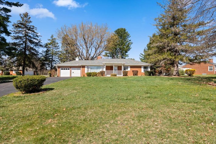 Image for Waynesboro Estate Home