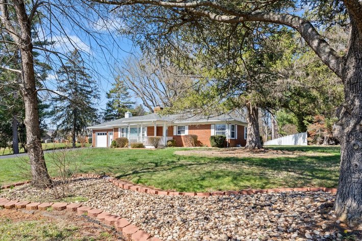 Image for Waynesboro Estate Home