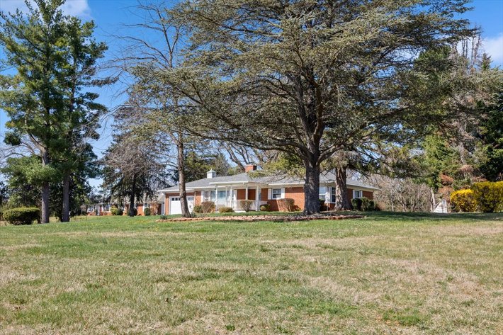Image for Waynesboro Estate Home