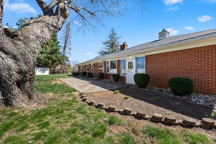 Image for Waynesboro Estate Home