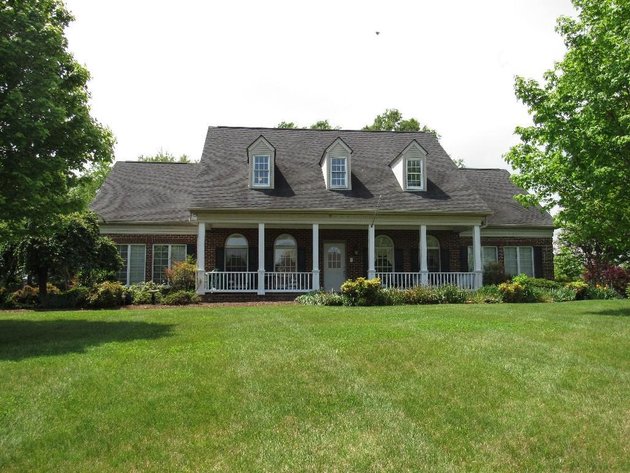 Image for Huge brick home w/ 3 car garage