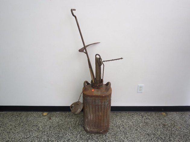 Image for Waynesboro Warehouse Auction