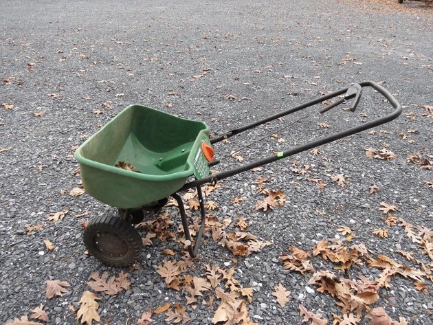 Image for Miller Estate Auction *Longaberger and Primitives