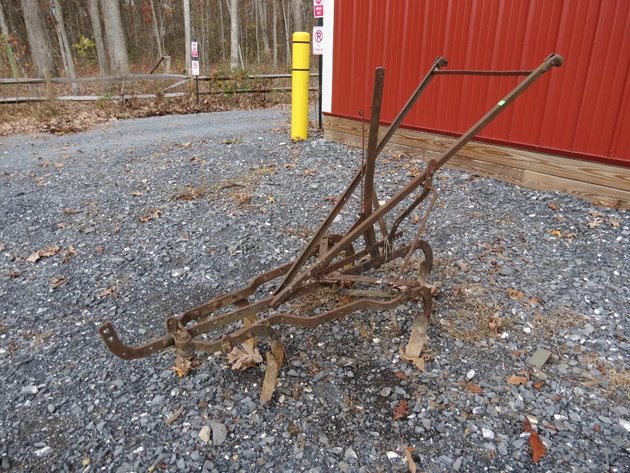 Image for Miller Estate Auction *Longaberger and Primitives