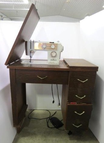 Image for Tinkling Spring Gallery