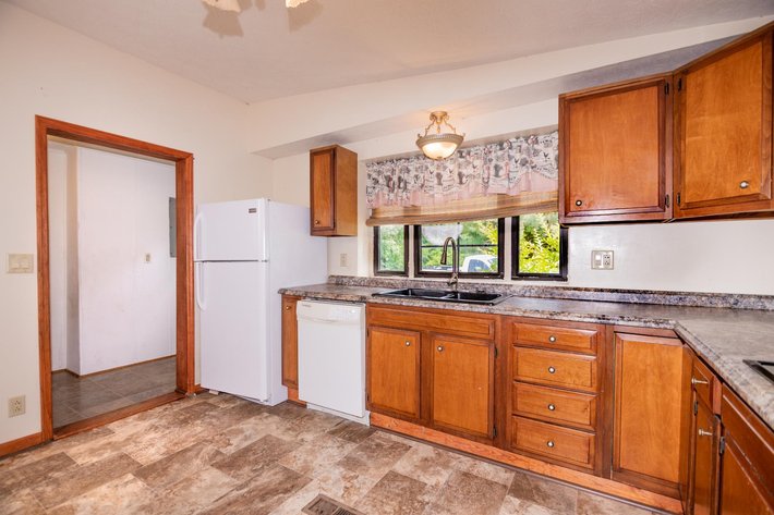 Image for Grottoes Real Estate