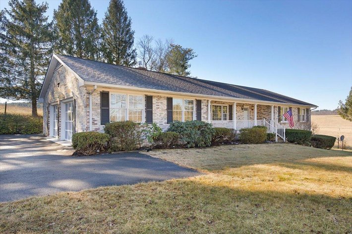 Image for Brick Ranch Home in Waynesboro