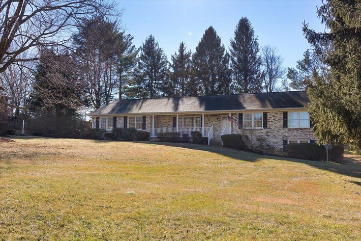 Image for Brick Ranch Home in Waynesboro