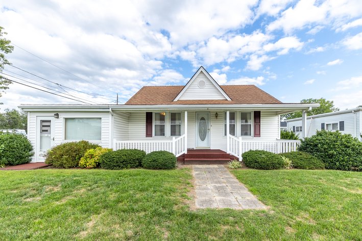 Image for Grottoes Real Estate