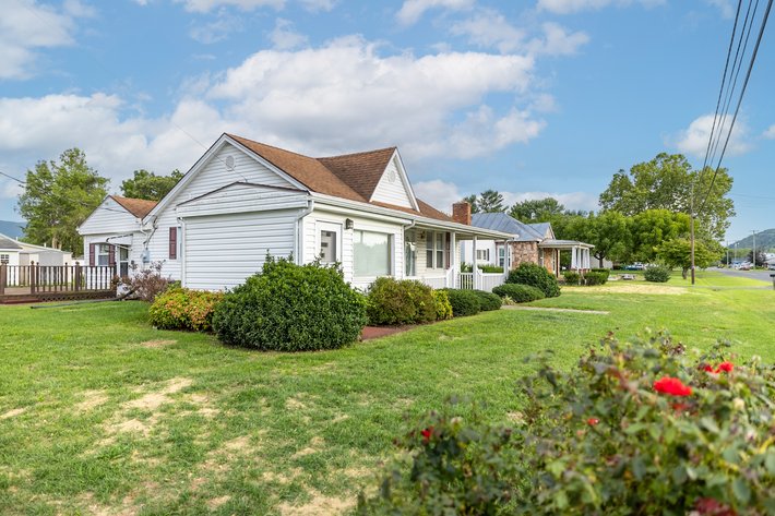 Image for Grottoes Real Estate