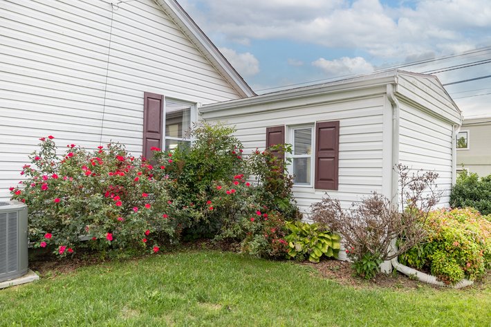 Image for Grottoes Real Estate