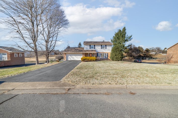 Image for 3 bed / 4 bath Home in Waynesboro, VA