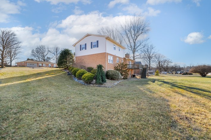 Image for 3 bed / 4 bath Home in Waynesboro, VA