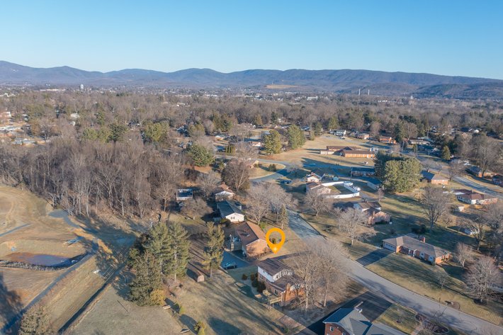 Image for 3 bed / 4 bath Home in Waynesboro, VA