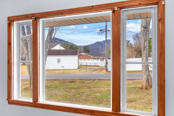 Image for 3 Bed / 1 Bath Home in Buena Vista