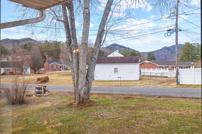 Image for 3 Bed / 1 Bath Home in Buena Vista