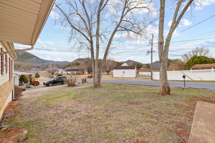 Image for 3 Bed / 1 Bath Home in Buena Vista