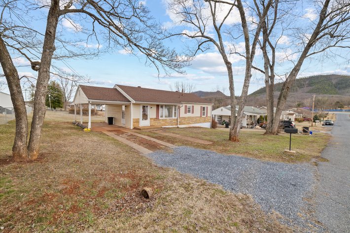 Image for 3 Bed / 1 Bath Home in Buena Vista