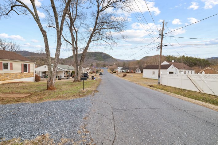 Image for 3 Bed / 1 Bath Home in Buena Vista