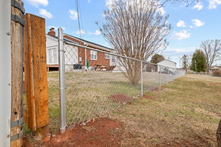 Image for 3 Bed / 1 Bath Home in Buena Vista