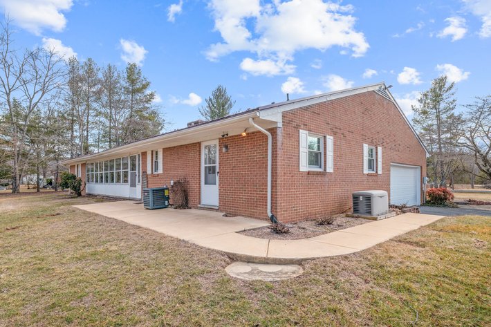 Image for Brick Ranch Home in Augusta Co.