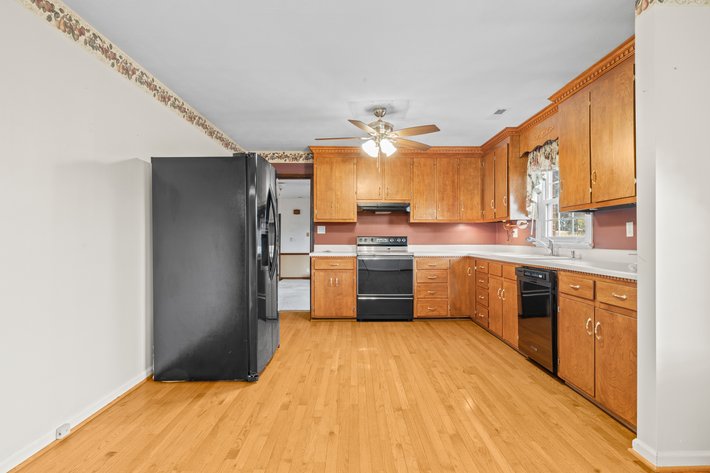 Image for Stuarts Draft Real Estate Auction