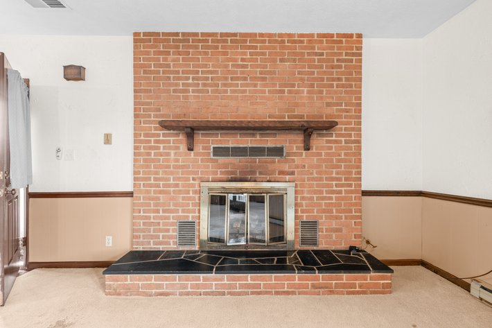 Image for Stuarts Draft Real Estate Auction