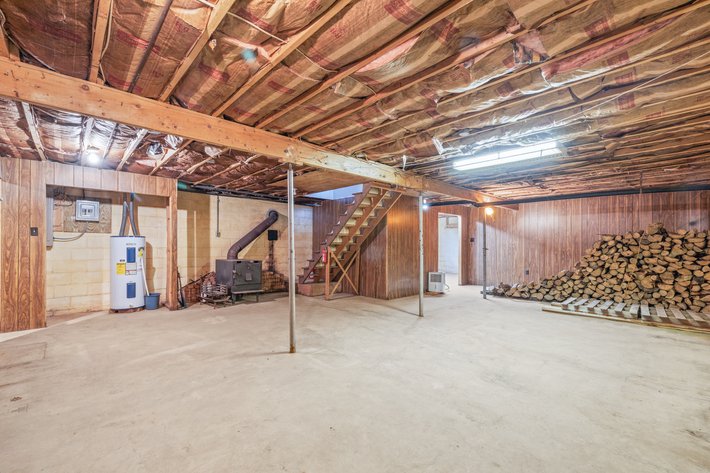 Image for Stuarts Draft Real Estate Auction