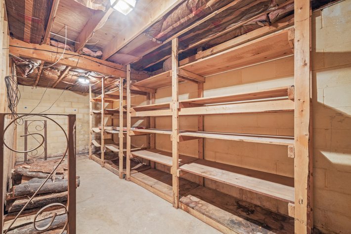 Image for Stuarts Draft Real Estate Auction