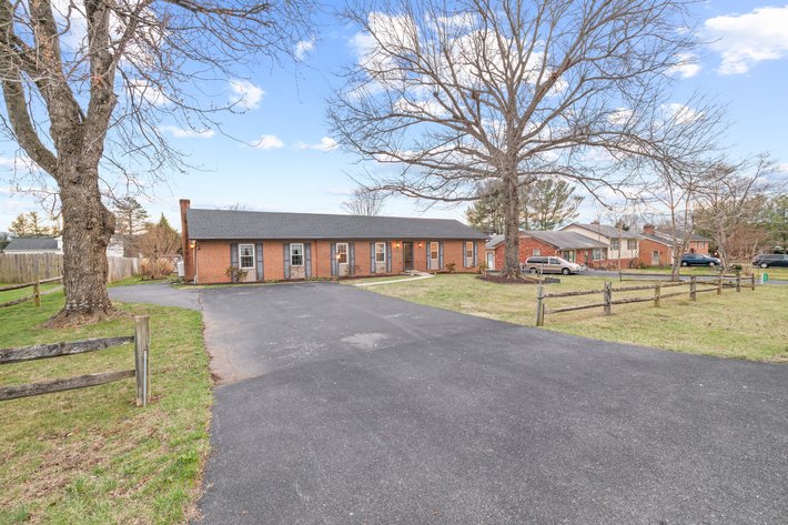 Image for Stuarts Draft Real Estate Auction