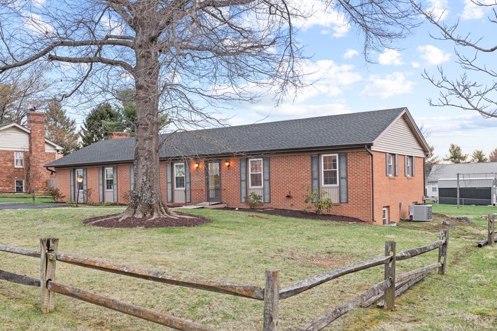 Image for Stuarts Draft Real Estate Auction